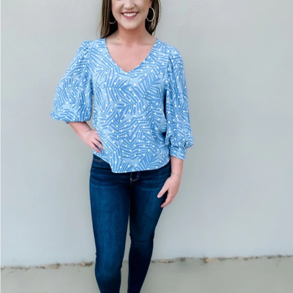 Blue and White Boxy Blouse with 3/4 Lightly Puffed Sleeves